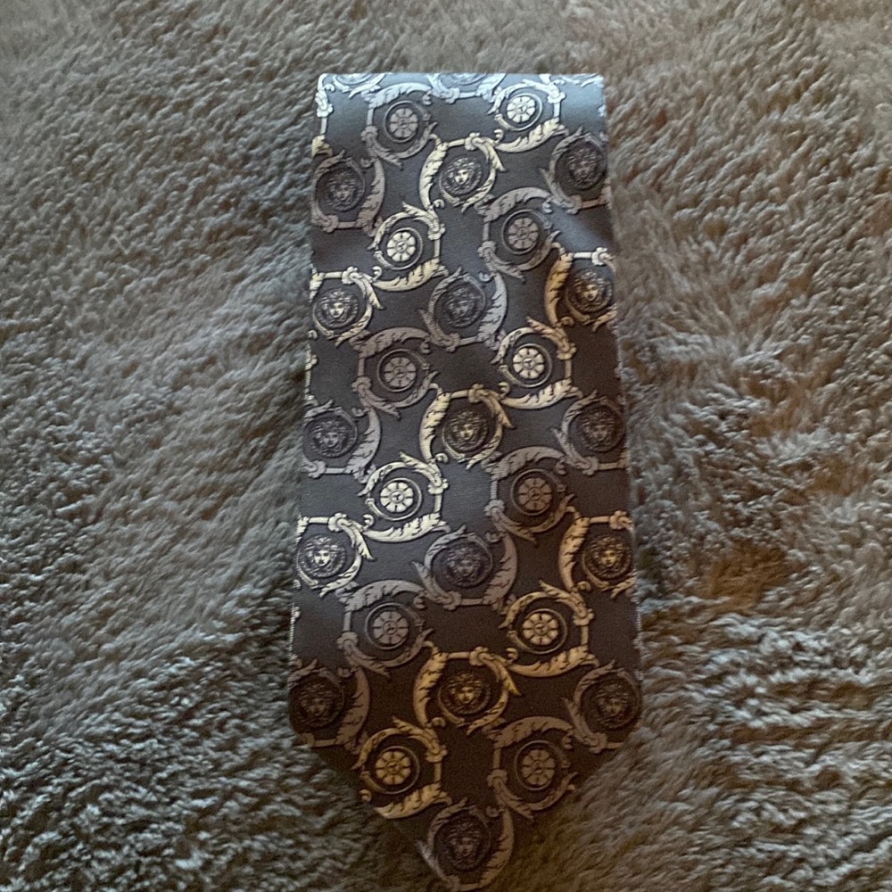 Gianni Versace tie gray tones 100% Silk made in Italy